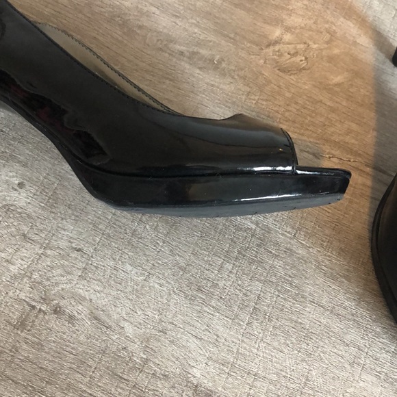 Bandolino black patent heels size 8 - Picture 3 of 8
